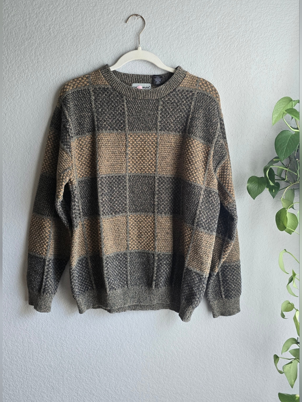 Taylor Men's Check Crewneck Sweater Gray and Khaki